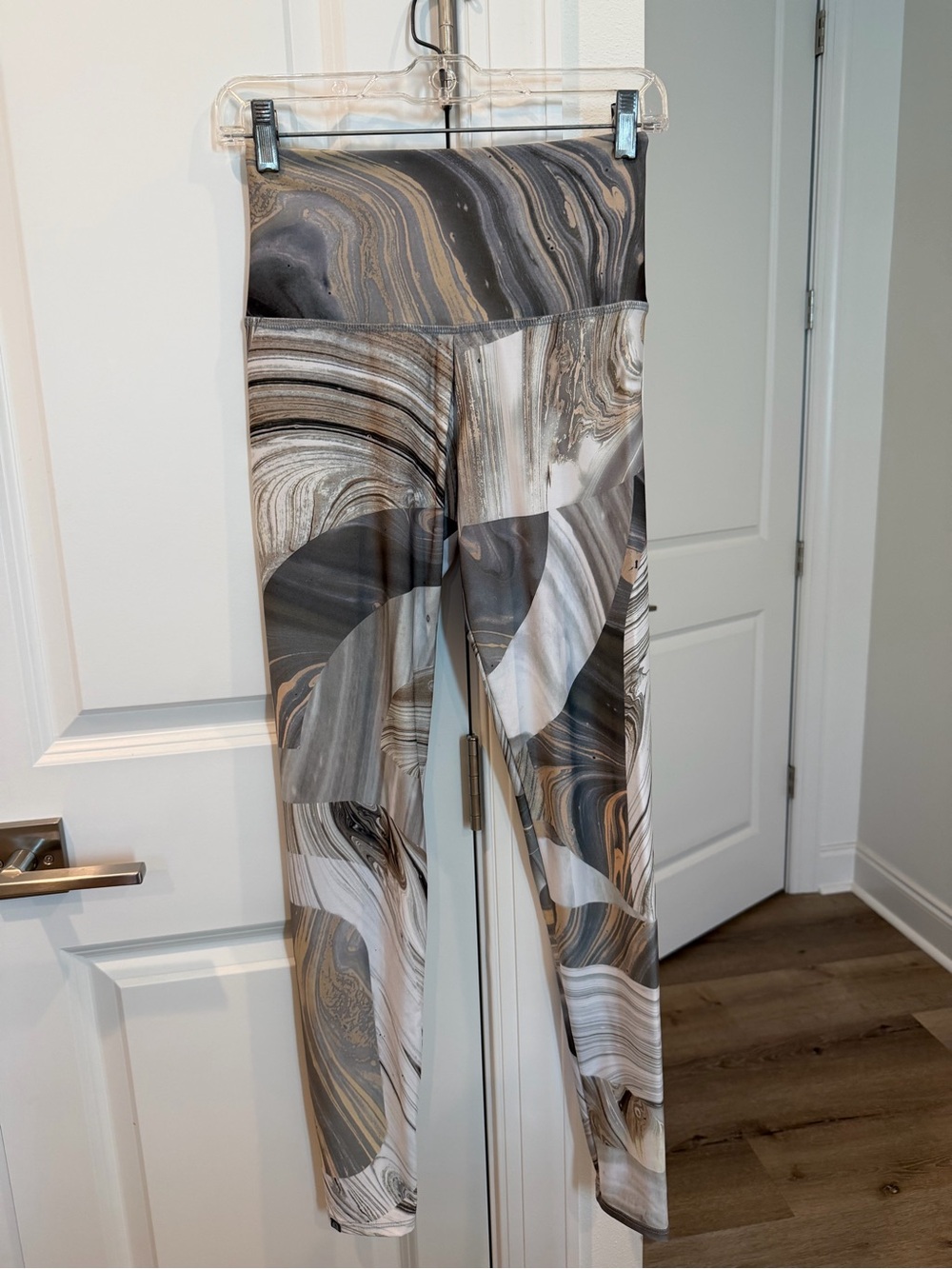 Onzie Marble Print Leggings in Black, Gray, White, Brown
